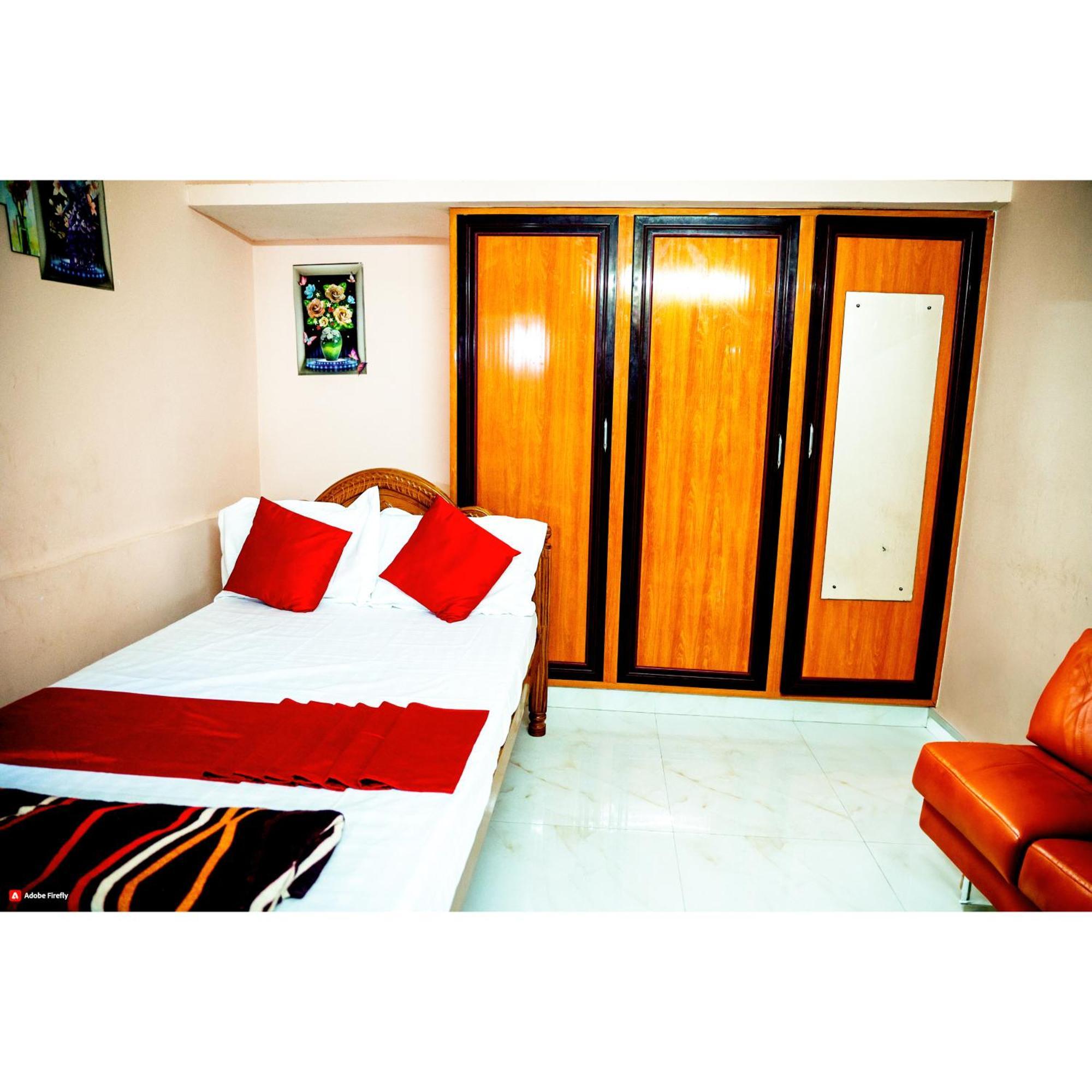 Garuda Grand Apartamento Tirupati Exterior foto